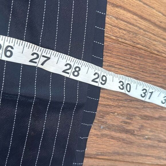 Banana Republic NWT navy pinstripe pencil skirt size 2 - Picture 6 of 9